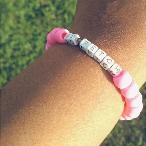 ✨B1G1 1/2 OFF✨ Mean girls bracelet - Picture 1 of 3